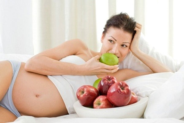 7 loại trái cây cho bà bầu “tạm biệt” táo bón