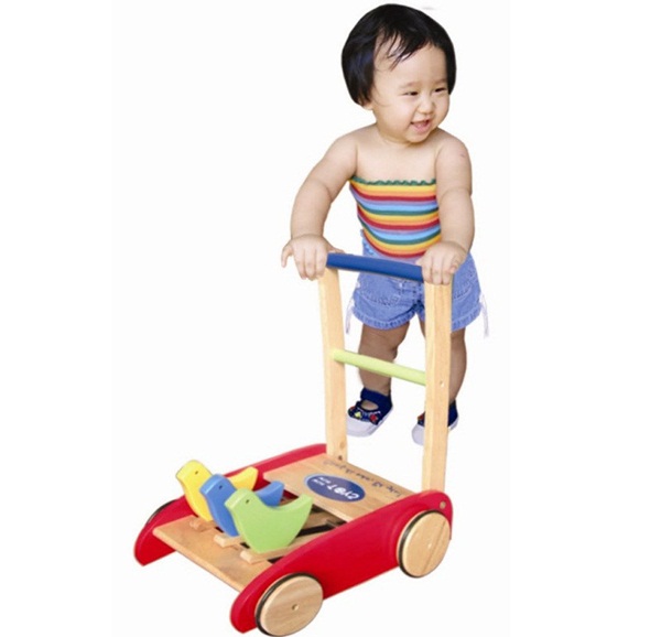 do choi xe day cho be duoi 2 thang tuoi - Những món đồ chơi cho bé dưới 2 tuổi được yêu thích nhất hiện nay