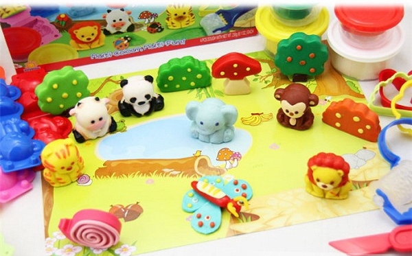 Dat nan Doh Dough Kham pha rung xanh - Điểm danh các đồ chơi thế giới động vật cho bé