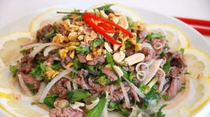 14.Bo tai chanh 300x168 - Top 14 món ngon chế biến từ thịt bò dùng để đãi tiệc