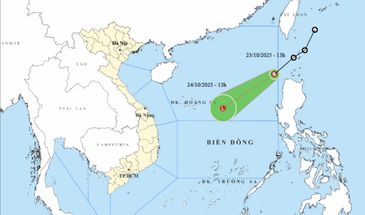 Dự Báo Thời Tiết Hôm Nay: Áp thấp nhiệt đới suy yếu, miền Trung đối mặt đợt mưa lũ diện rộng